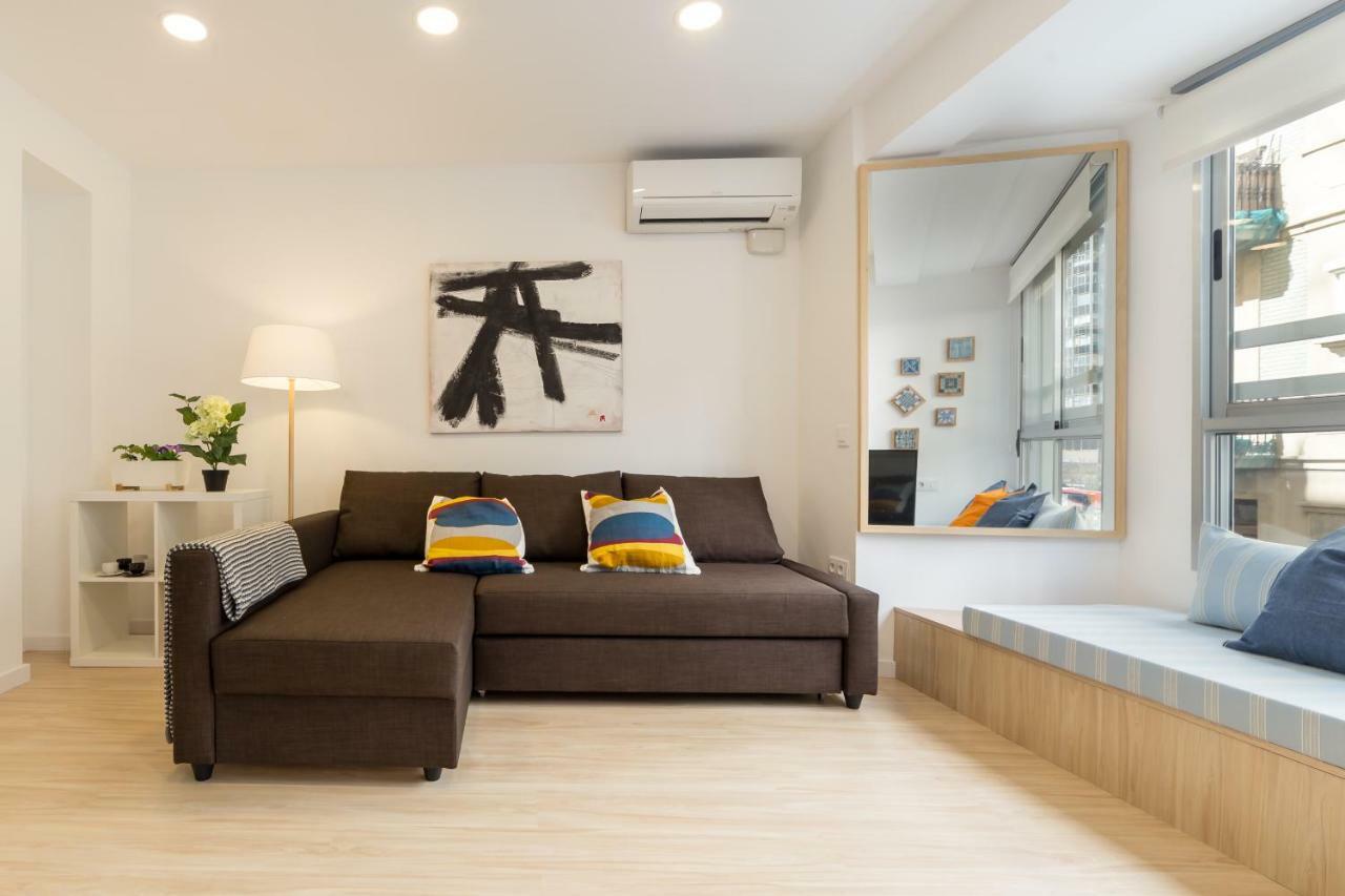 Valencia Just In The Middle Apartment ภายนอก รูปภาพ